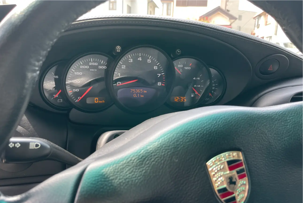 PORSCHE911 Carrera4S（Type 996） ブラック（MT） ポルシェレンタカー