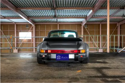 PORSCHE911(930) turbo 1982年式 (4MT) ポルシェレンタカー