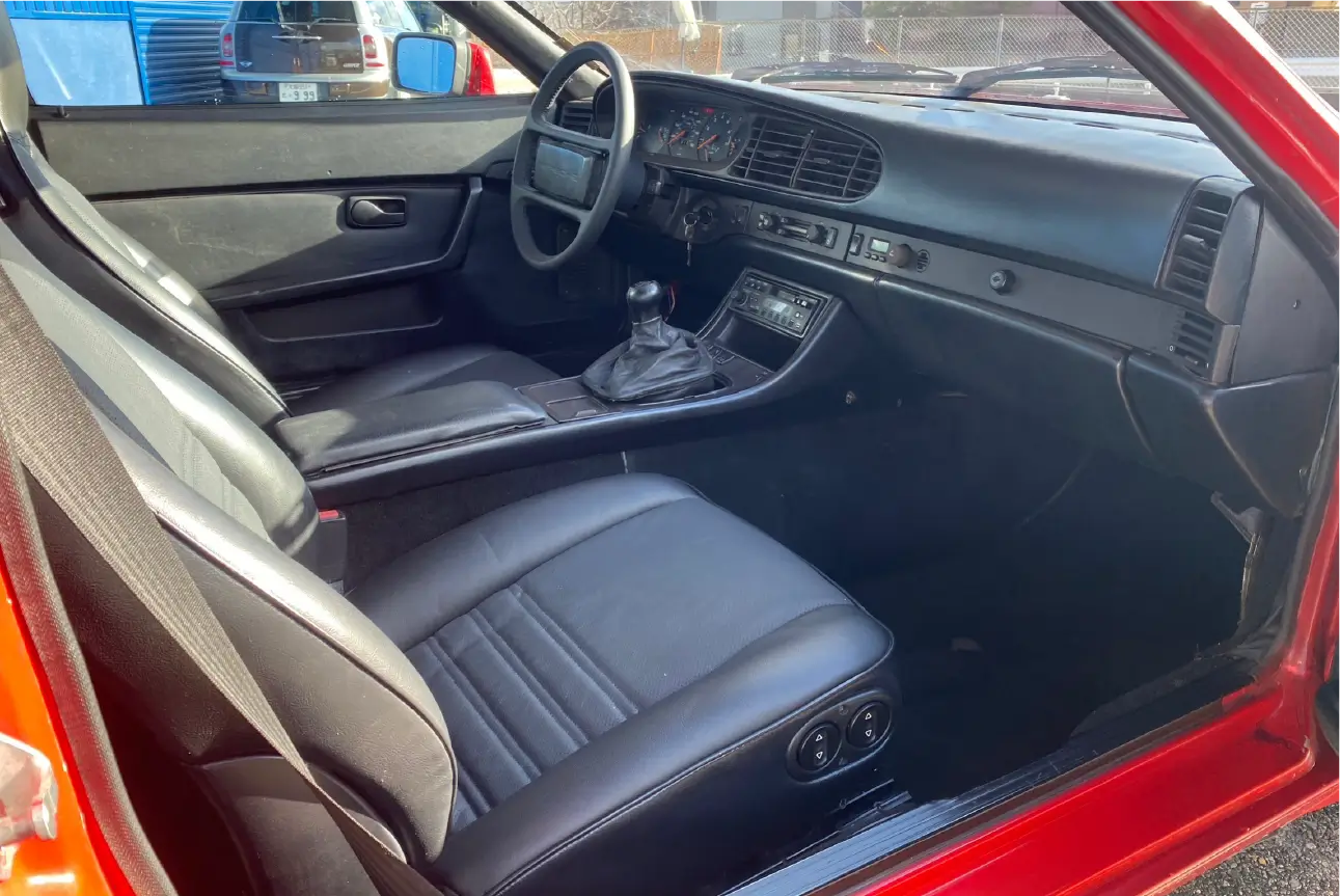 PORSCHE944 Turbo RED 5MT 中古車両販売 PORSCHE